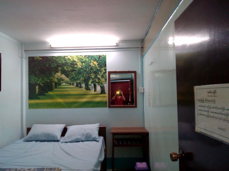 Chan Myae Thar Guest House Yangon Dış mekan fotoğraf